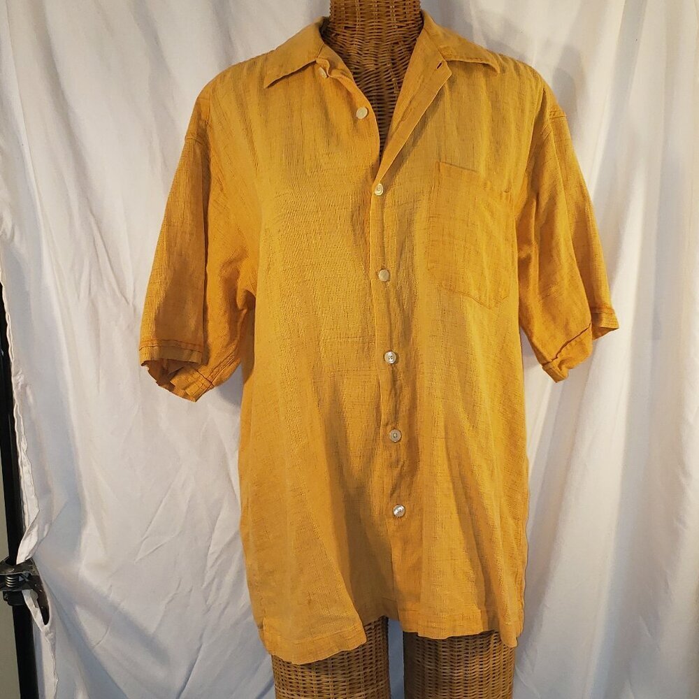 R&R Casuals Men's Cotton Weave Shirt Size M Gold Short Sleeve Button Up